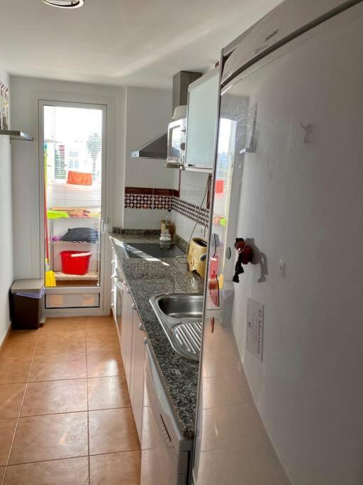 Coqueto Apartamento Para 4 Personas En Tarifa Exterior foto
